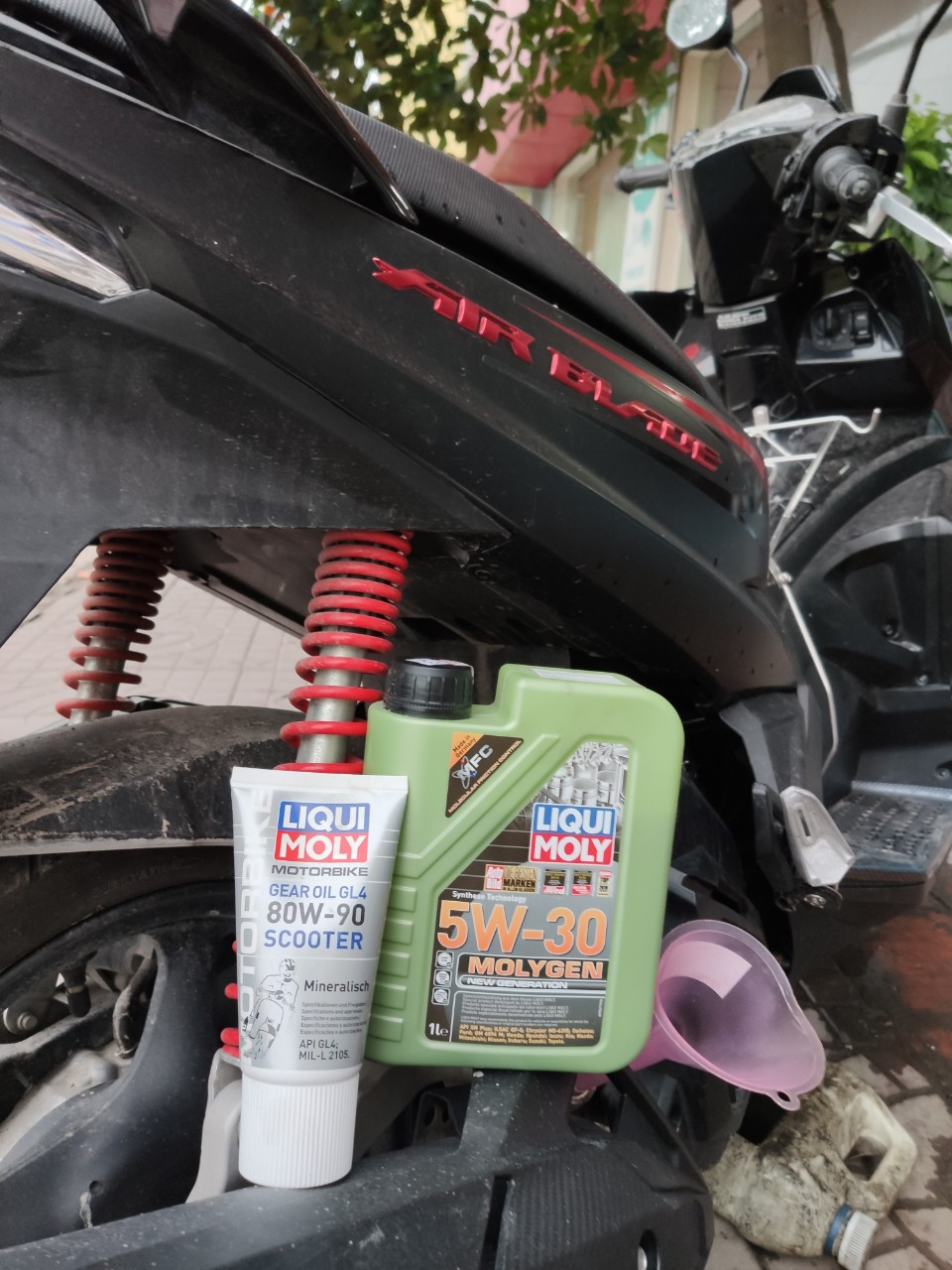 nhot-liquimoly-5w30-molygen